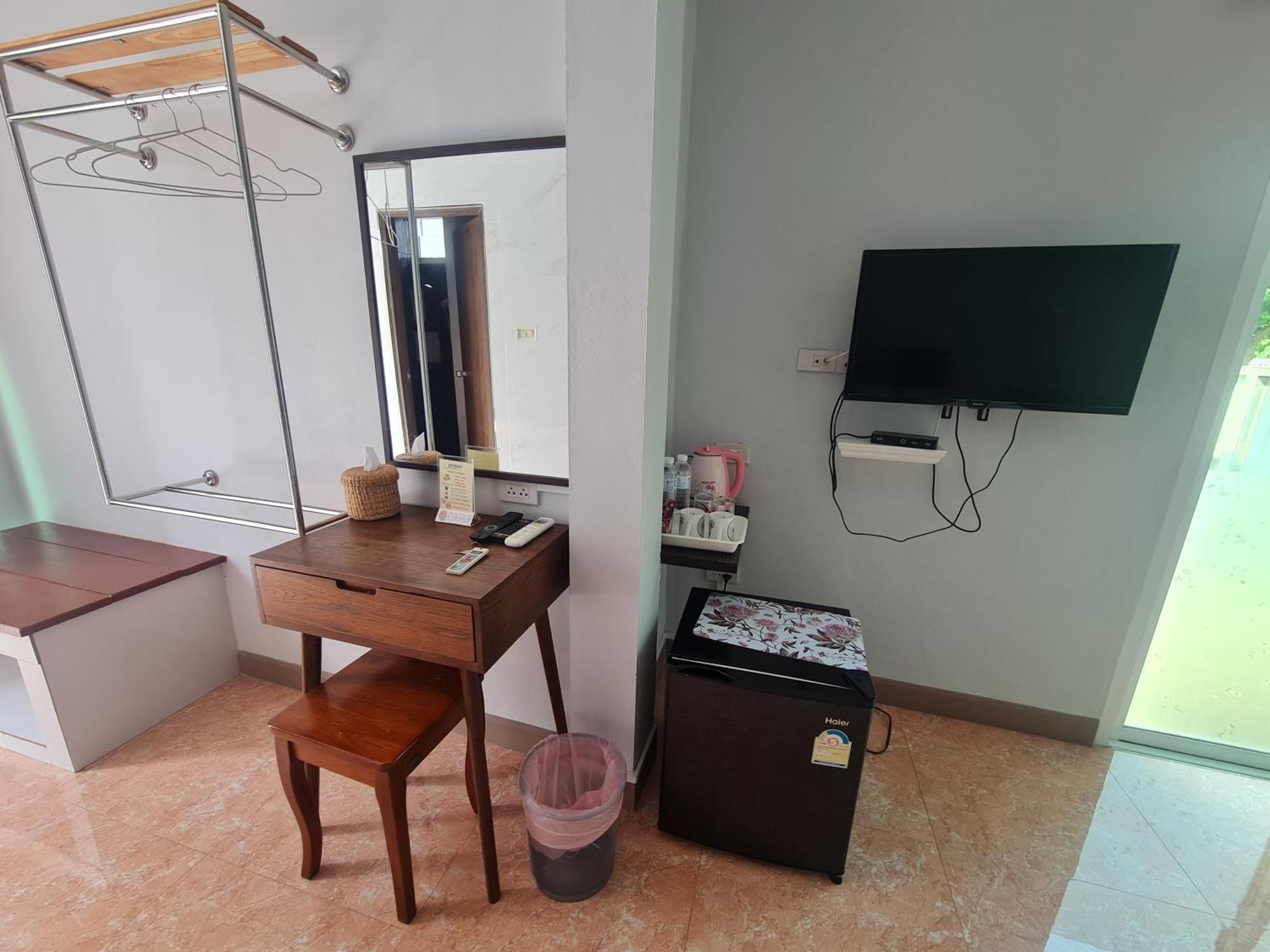 Araya Cottage 乌泰他尼府 外观 照片
